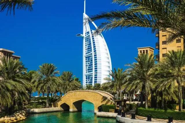 Individual city tour Dubai with Deeb Tours 4